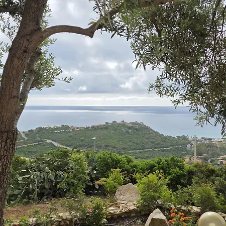 Due Matrimoniali Con Bellissima Vista Mare A Holiday home *