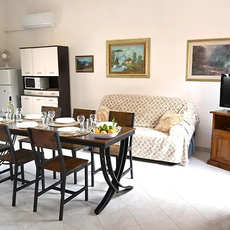 Due Matrimoniali Con Bellissima Vista Mare A Holiday home *